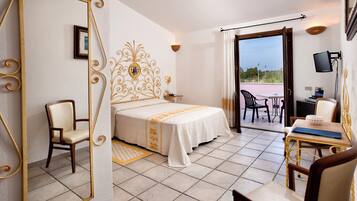 Camera Comfort con letto matrimoniale o 2 letti singoli | Minibar, una cassaforte in camera, culle/letti per bambini (gratuiti)