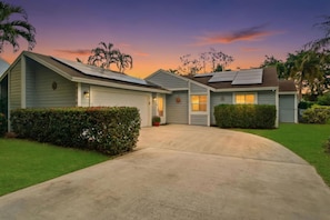Exterior - Private Home in the Heart of Jupiter Serenity (Jupiter)