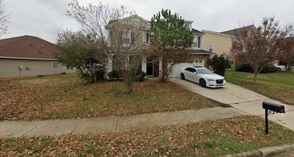 Cozy 1-bedroom condo in peaceful Garner with AC