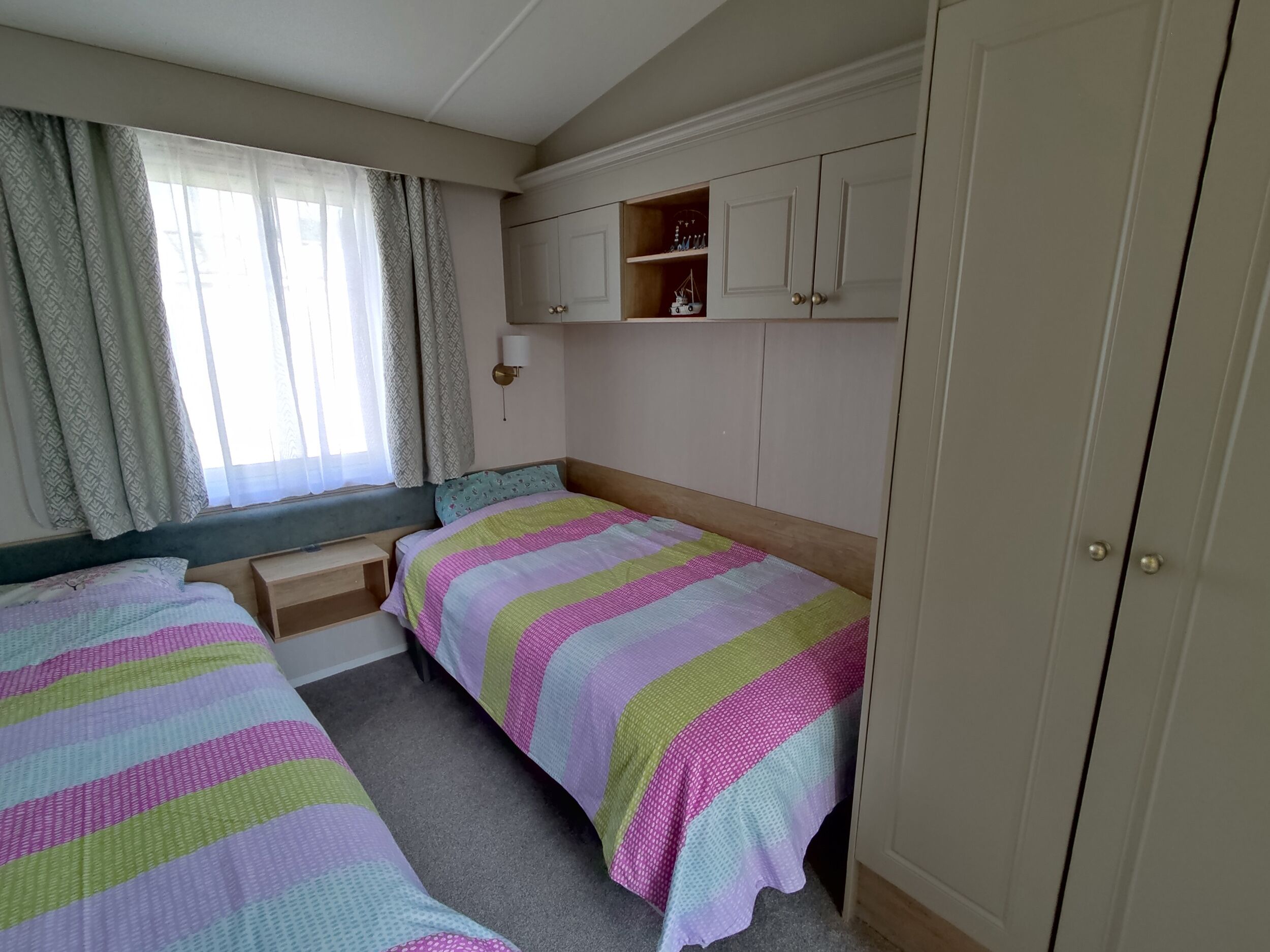 2 bedrooms, individually decorated, individually furnished