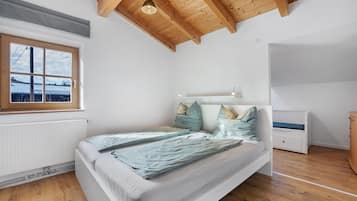 1 多间卧室、熨斗/熨衣板、WiFi、床单