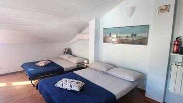 1 camera, ferro/asse da stiro, Wi-Fi gratuito, lenzuola