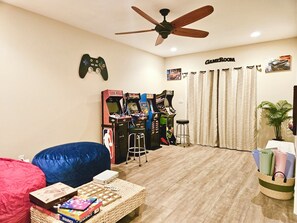 Spielezimmer