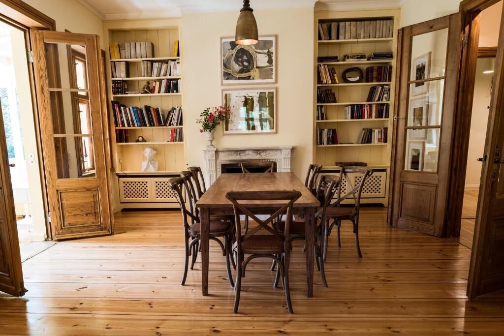 Ferienhaus, Balkon, Gartenblick | Speisen