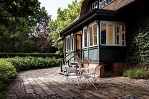 ハウス バルコニー ガーデンビュー | 屋外ダイニングエリア