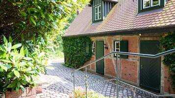 Huoneisto, parveke, näköala puutarhaan | Ulkopuoli