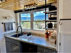 Interior - Incredible Views at Tiny Heaven In Cottonwood (Cottonwood)