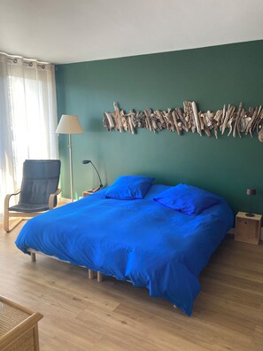 1 bedroom, iron/ironing board, WiFi, bed sheets - T2 air-conditioned 52 m² with parking - Near Thermes - Castle view - (Gréoux-les-Bains)