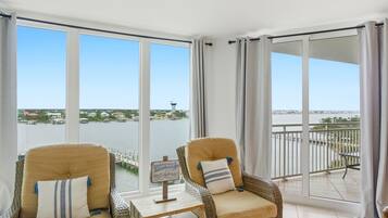 Condo, Multiple Beds (SeaSpray Riverside 712) | Interior