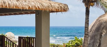 Luxuriously Modern 5 Bedroom Beachfront Villa - Raku Villa