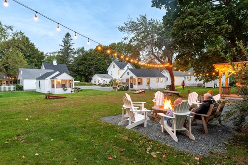 Bar Harbor Cottages & Suites