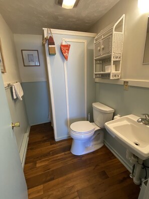 Cottage Keluarga, 2 kamar tidur | Kamar mandi | Shower, pengering rambut, handuk, dan sabun