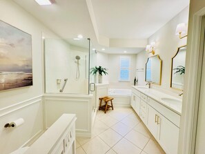 Hair dryer, bidet, towels, soap - NEW! Bonita Bay: Bay Pointe_Unit 103 2B/2B+Den, 1st Floor. Attached 2 Car Garage (Bonita Springs)