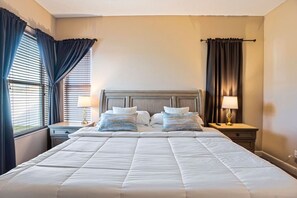 4 bedrooms, desk, WiFi, bed sheets