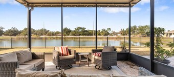 Casa Parma-Private Home-Screened Patio-10