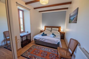 5 chambres, bureau, fer et planche à repasser, Wi-Fi gratuit