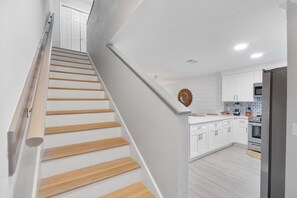 Private kitchen - Summer Lake 15- Shore to Please (Miramar Beach)