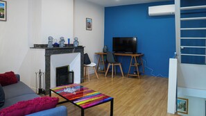 Căn hộ, quang cảnh vườn | Khu phòng khách | Màn hình máy tính 