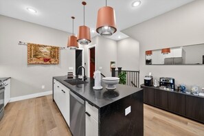 Maison mitoyenne Deluxe, 4 chambres | Intérieur