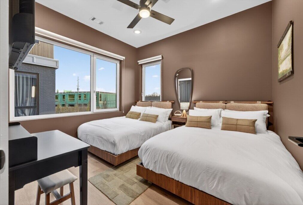 Nhà liên kế Deluxe, 4 phòng ngủ | Bàn ủi/dụng cụ ủi quần áo, truy cập Internet không dây miễn phí 