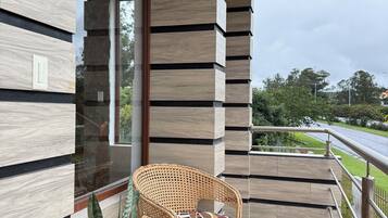 Enkeltrom – comfort, bakgårdsutsikt | Overnattingsstedets uteområder