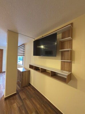 Comfort Single Room, Courtyard View | Interior