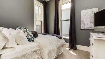 2 bedrooms, desk, iron/ironing board, travel crib