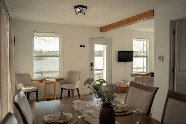 Dining - Entire Home w/ Lake View & Hot Tub, Kid & Dog Fence Yard, Book Nook, VHS TV (Akron)