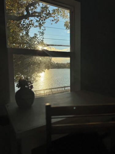 Keystone Cottage Lake View Family, Kid & Dog Friendly Fenced Yard