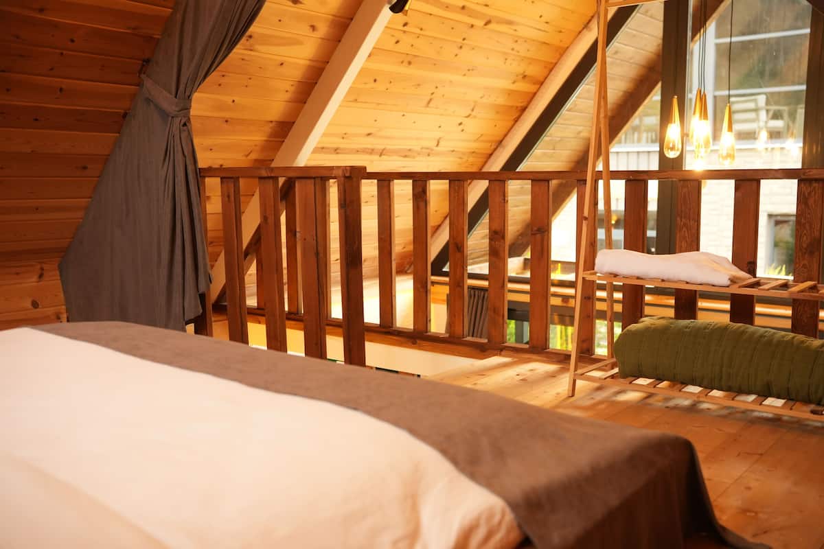 Standard Suite, Balcony | Free WiFi