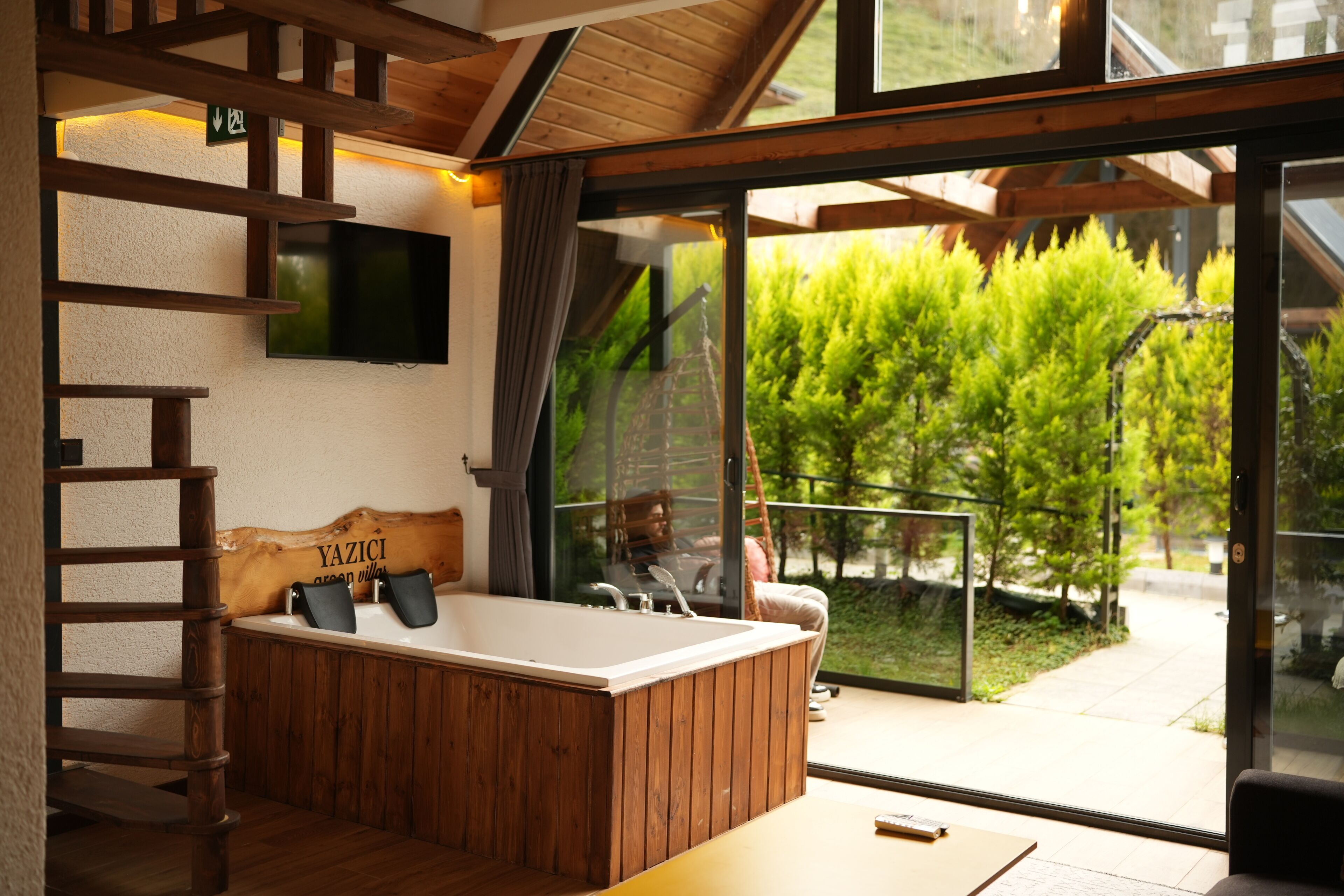 Villa junior, balcón | Interior