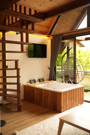 Junior Villa, Balcony | Bahagian dalam