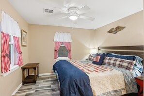 1 bedroom, iron/ironing board, WiFi, bed sheets