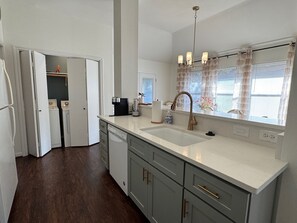 Microwave, oven, stovetop, dishwasher - Modern Oasis Home near A&M with EV Charger (College Station)