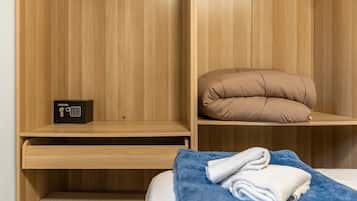 1 habitación, tabla de planchar con plancha, wifi y ropa de cama