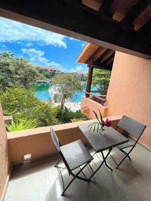Property grounds - Marina View Studio w/ Terrace & Hammock (Puerto Aventuras)