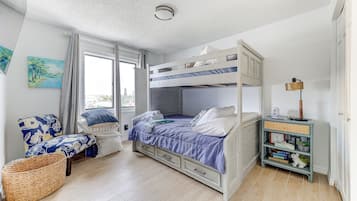 6 Schlafzimmer, Bügeleisen/Bügelbrett, Reisekinderbett, WLAN