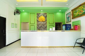 Lobby - Hotel Tiara by ARBA (Weleri)