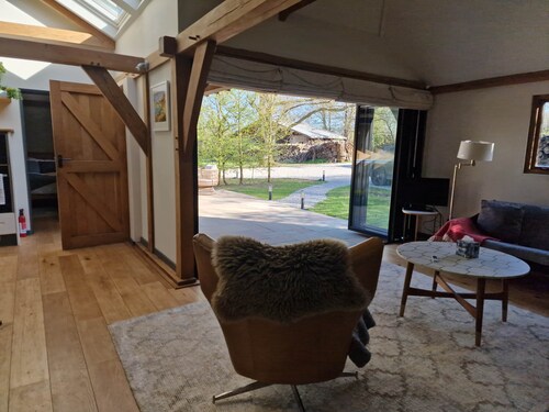 Tollgate Farm Kent complex 9 Bedroom retreat sleeps 25