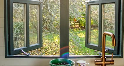 Kent Family Retreat · Stable + Shepherd's Hut