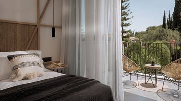 Luxury Double or Twin Room, Garden View | In-room safe, desk, laptop workspace, soundproofing