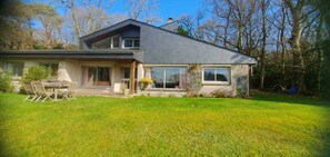 Exterior - Charming house set in a landscaped garden close to the sea. (Varengeville-sur-Mer)