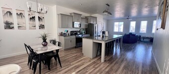 Spacious, modern 4-bedroom townhome with AC in beautiful American Fork