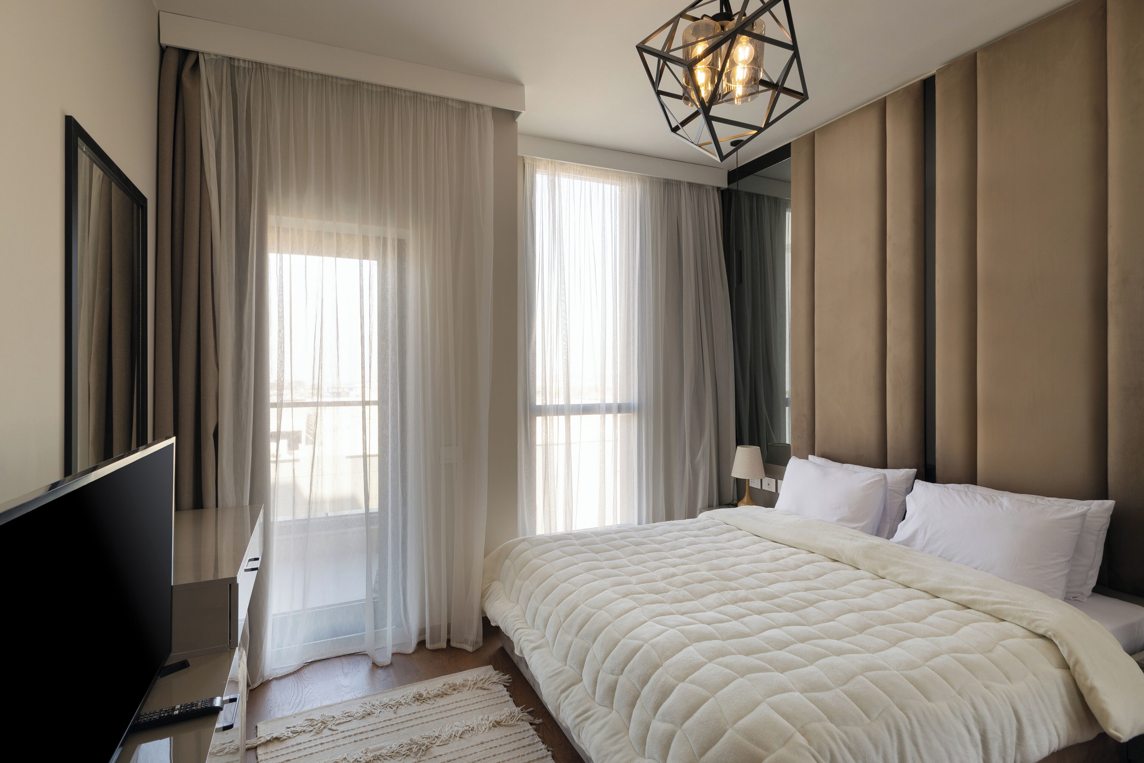 Comfort Apartment, 2 Bedrooms, City View, Executive Level | Desk, laptop workspace, iron/ironing board, free WiFi