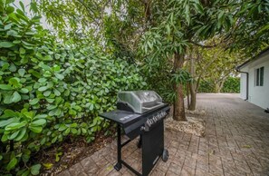 Property grounds - La Arboleda (Miami)