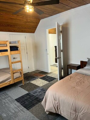 3 sovrum, strykjärn/strykbräda, resesäng och gratis wi-fi