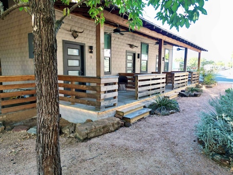 Terrace/patio. Lodge 1 on the Mason square