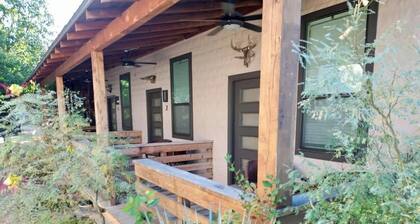 Lodge 3 on the Mason TX Square