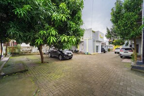 Property grounds - Hotel D2 By ARBA (Weleri)