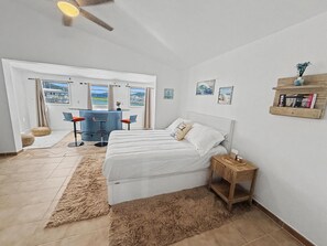 2 bedrooms, iron/ironing board, Internet, bed sheets